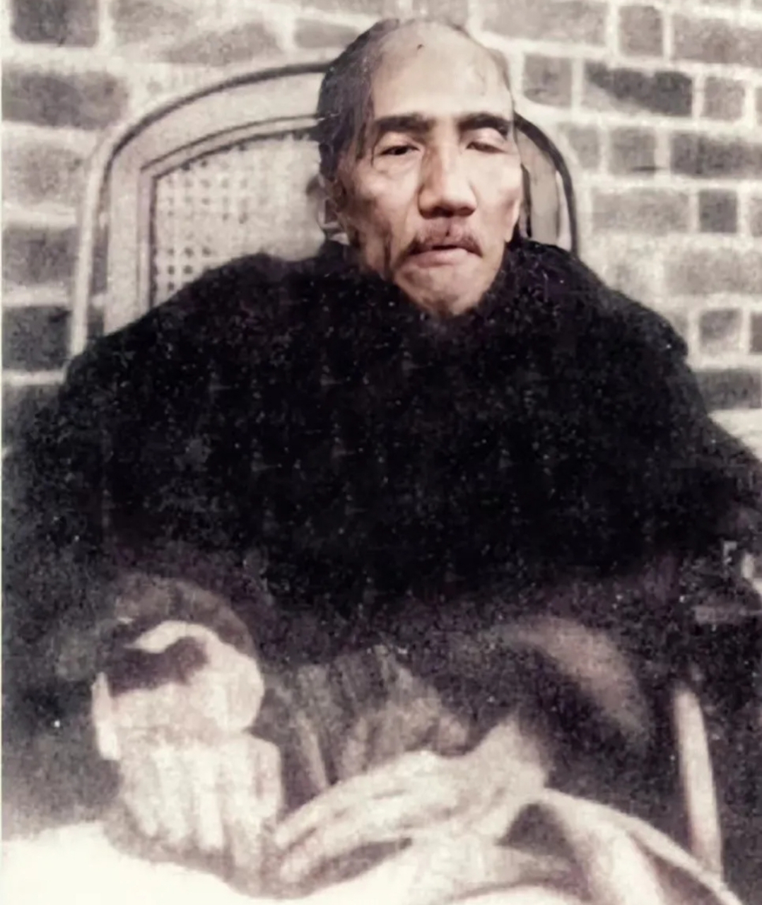 60年代,一代大家陈寅恪晚年的留影,镜头里的他并不是在闭目眼神或者打