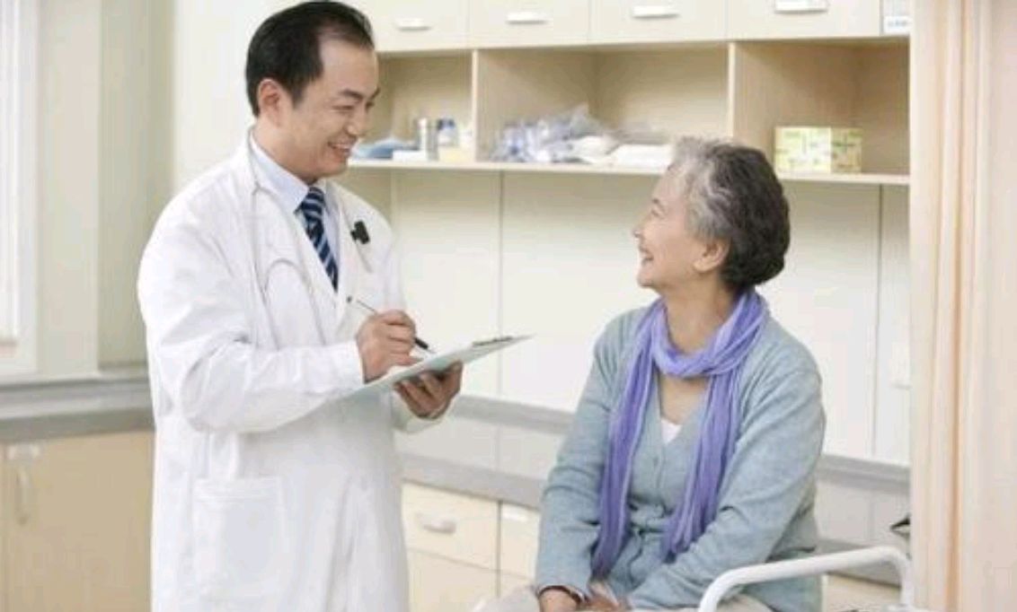 强烈呼吁为每一位老年人配置健康顾问,防病于未来