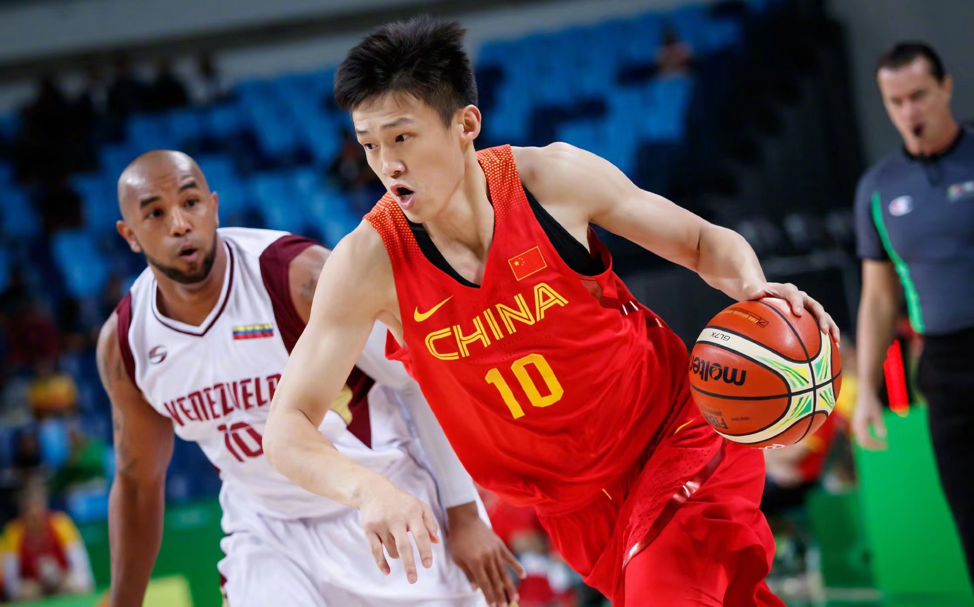 周鹏得分能力并不是非常强,为何能够成为中国男篮队长呢