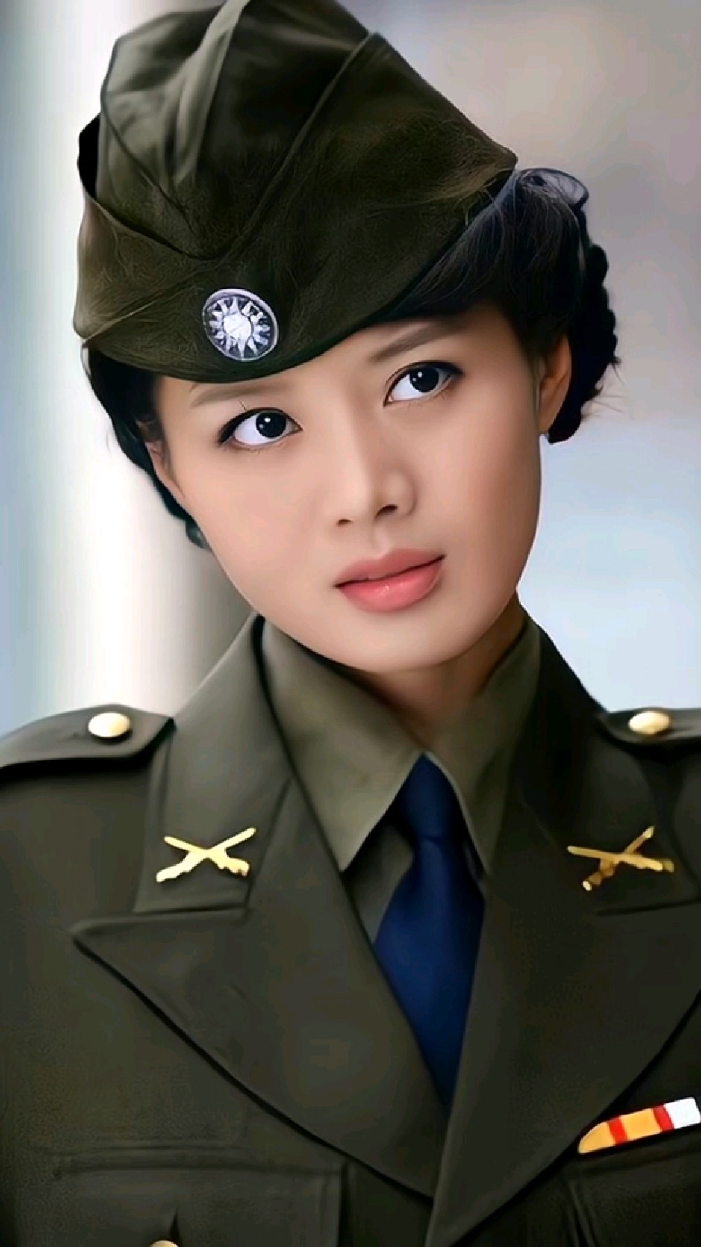 程愫好美啊!穿着军装霸气十足,气质女神!-度小视