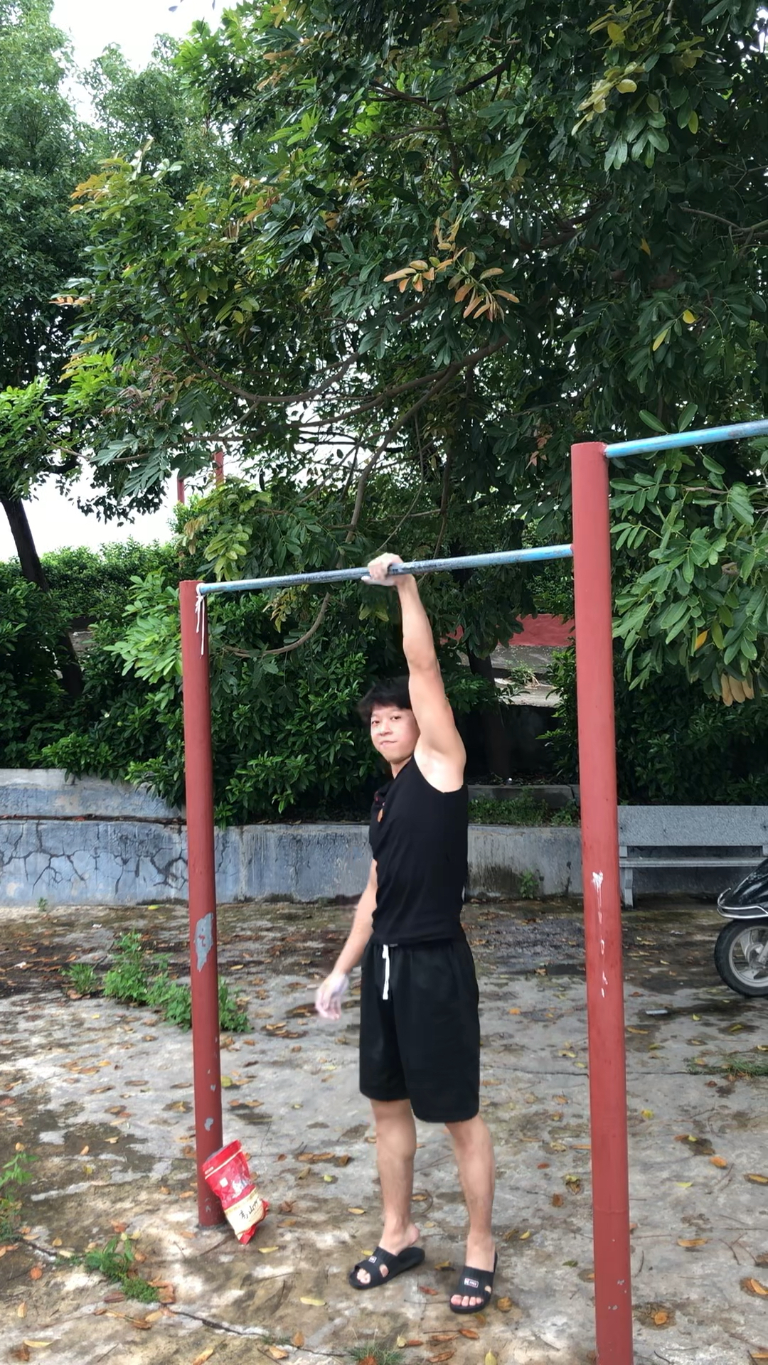 身高一米七,体重150斤,练街健神技还可以!怎么样-度小视