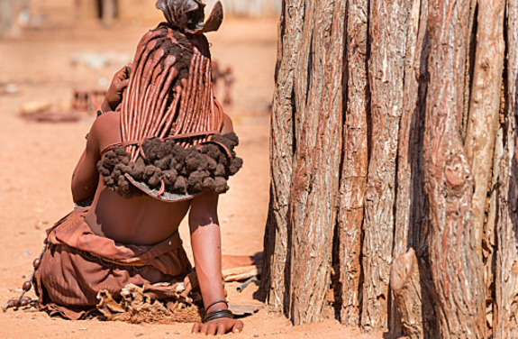 非洲辛巴族,当地女性以"裸为美",游客去了之后直言:太原始了