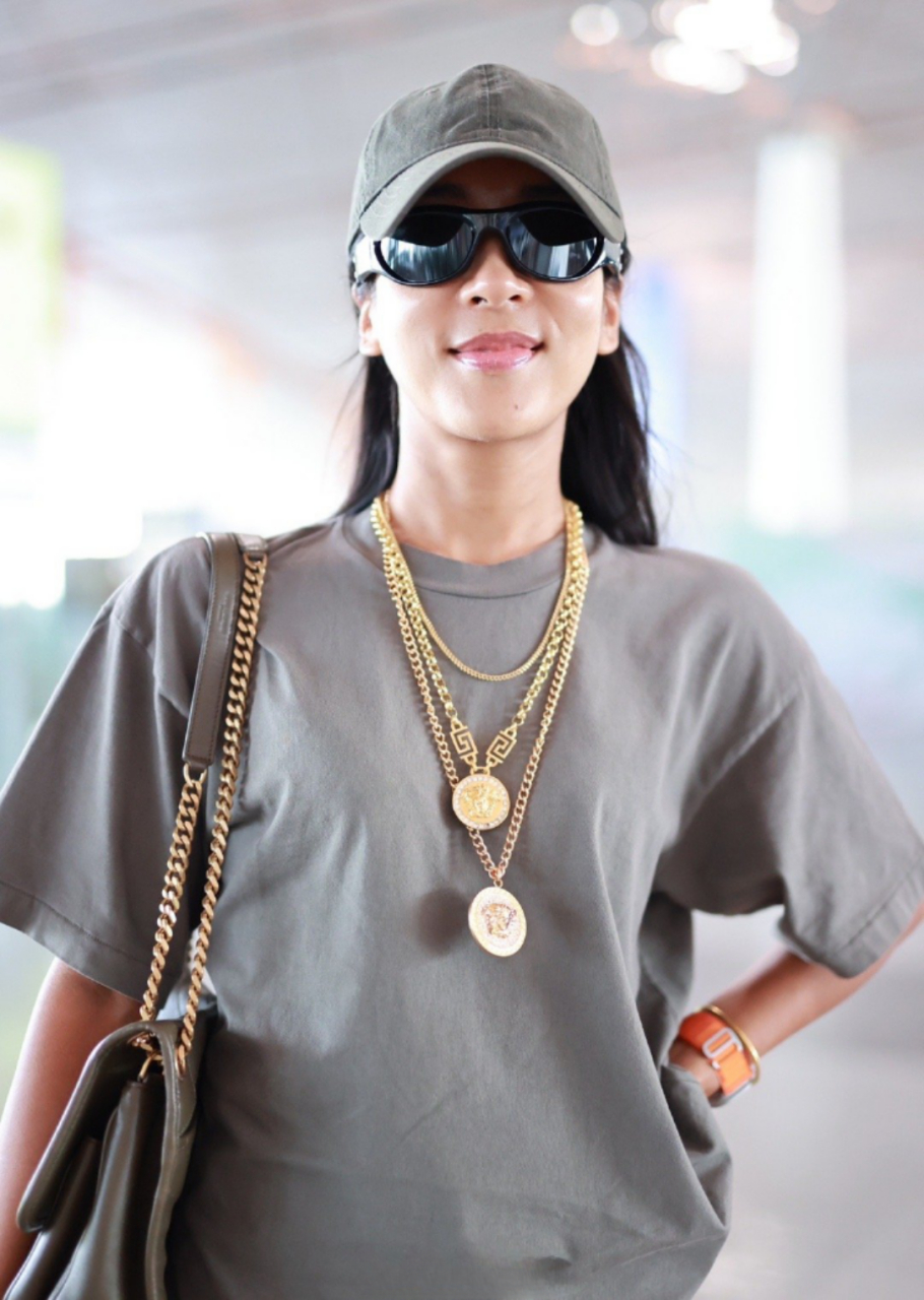 美白滤镜下的吉克隽逸#  你说,糟心不糟心!#我们都爱聊八卦