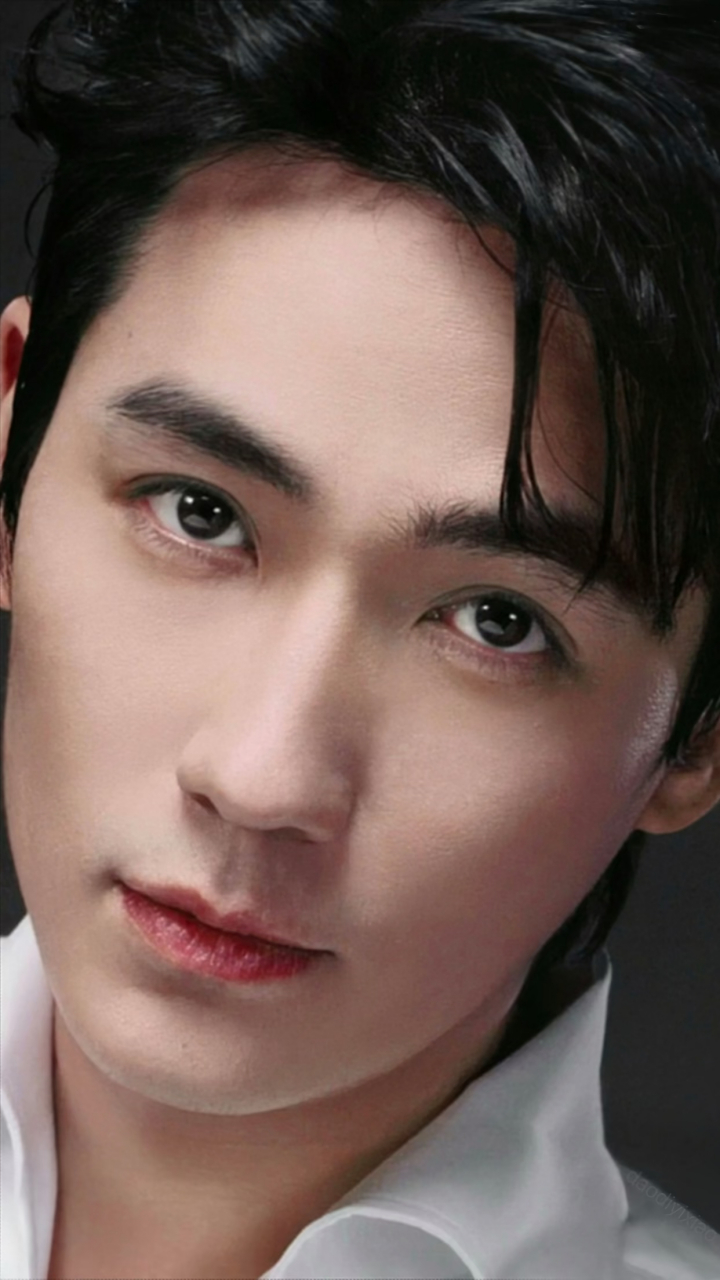 有些脸真的是很耐看,比如张一龙