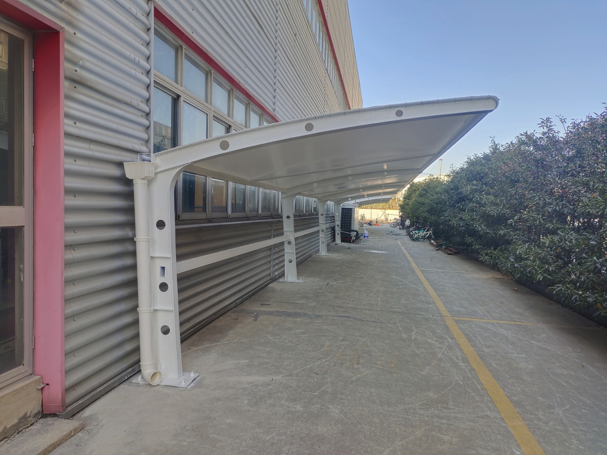 停车棚如何安装电瓶车棚移动推拉棚日常维护