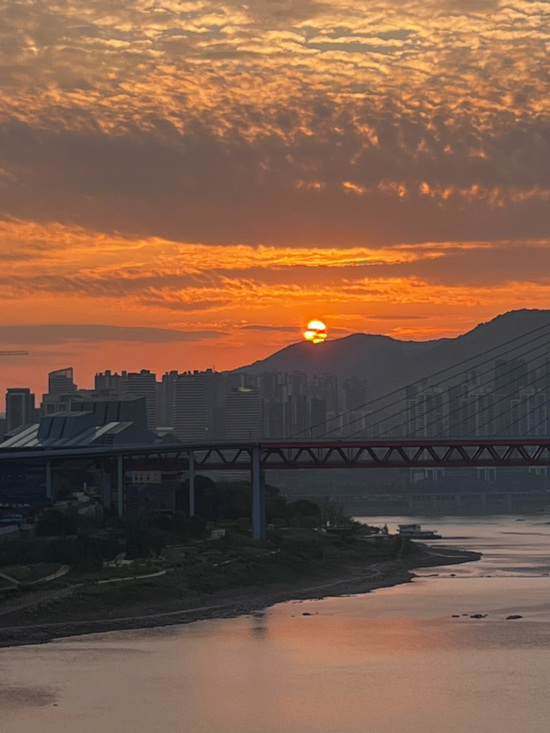 房价下跌才刚刚开始,这个城市怎么了,刚去购房朋友注意了!