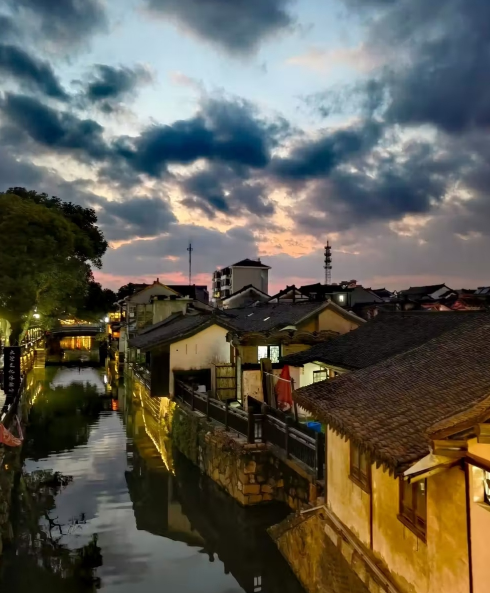 新场古镇夜景图片