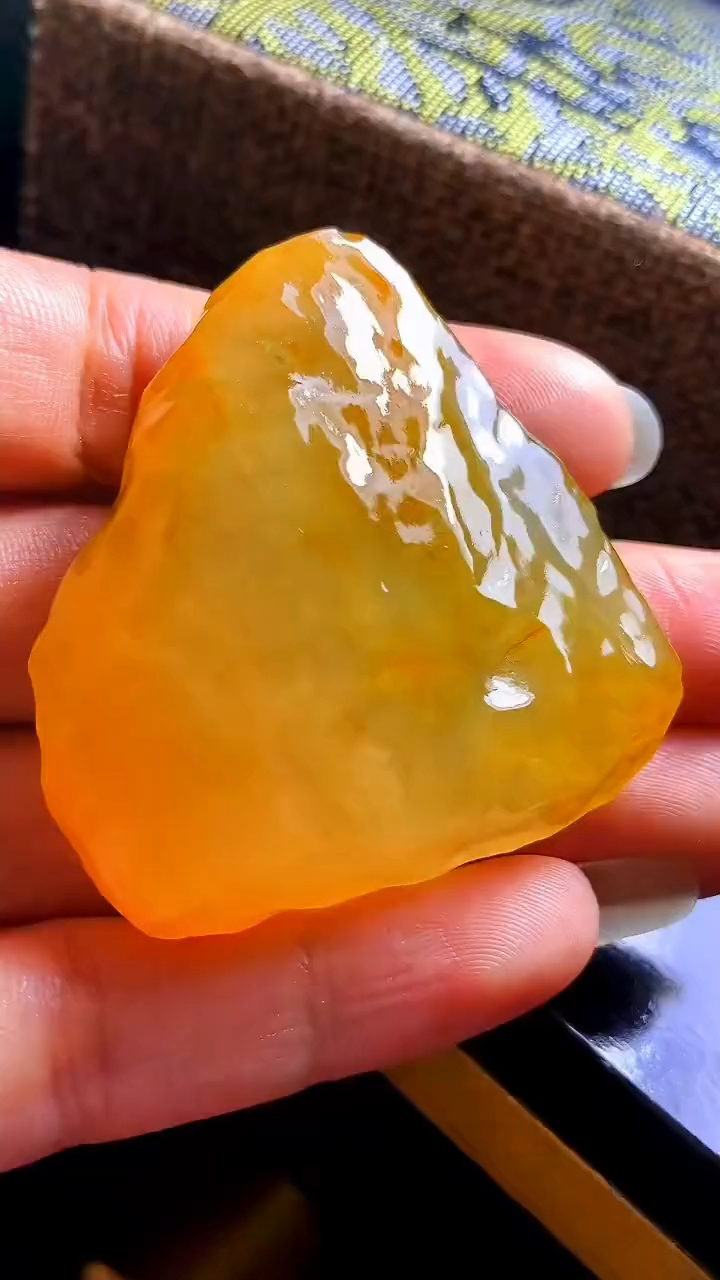 大马坎翡翠原石!