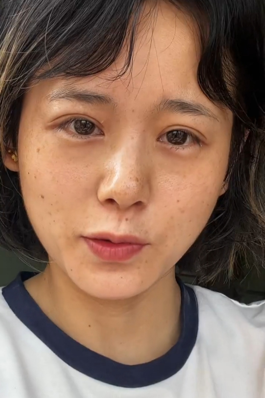 40岁姐姐的素颜照,能打60分吗?