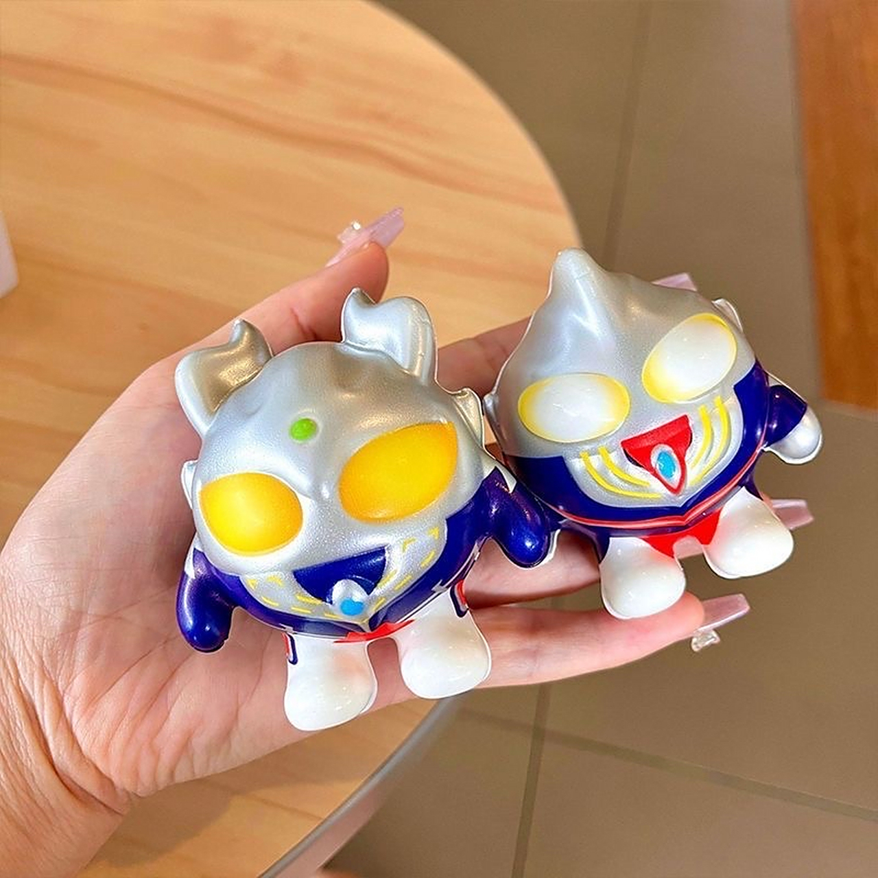 百家帮扶计划# 爆款网红奥特曼解压捏捏乐慢回弹,发泄小玩具,超解压!