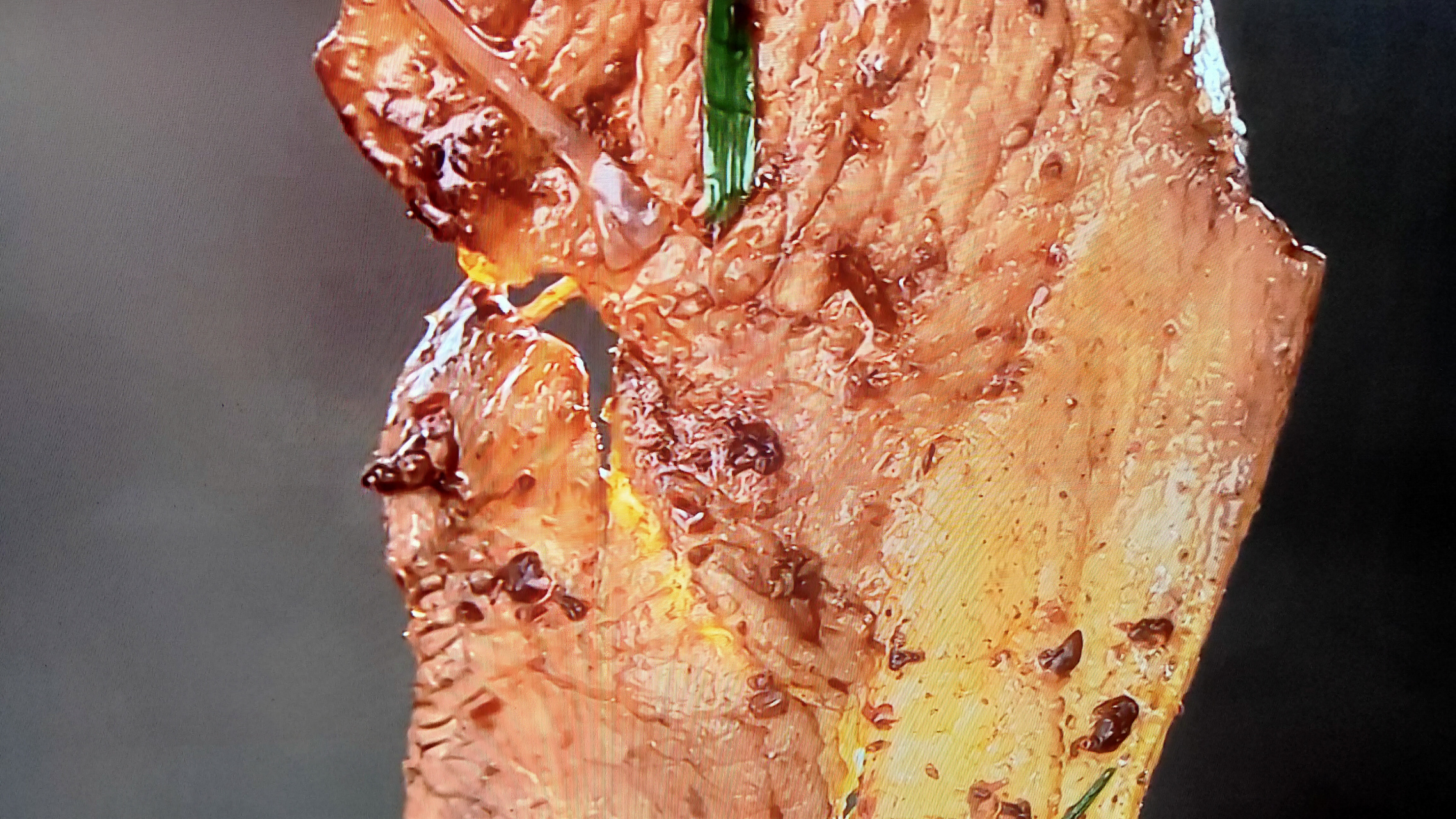 德阳连山回锅肉,片片大块,肥而不腻,好吃的人络绎不绝,有人去吃过吗?