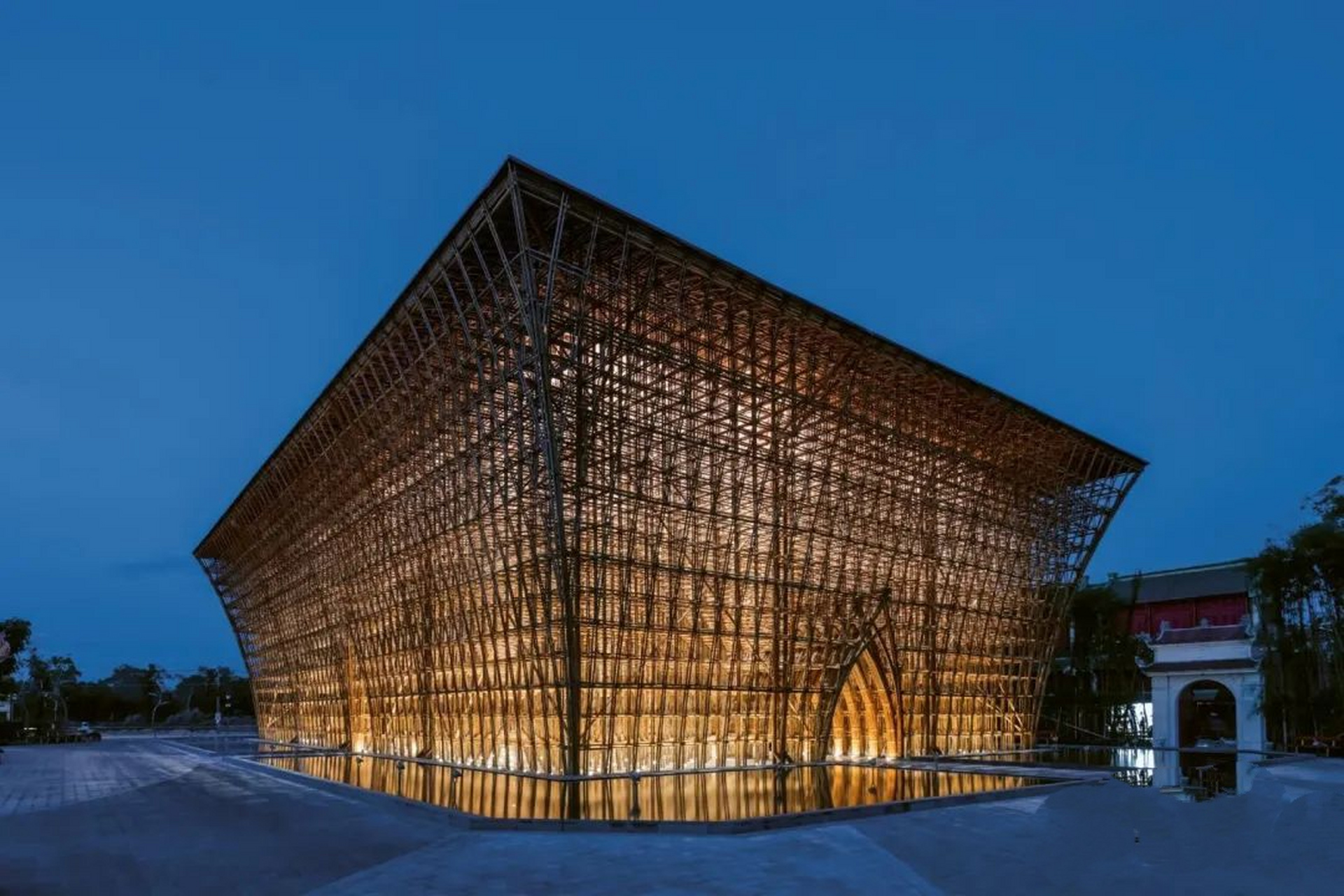 世界建筑:富國岛竹建筑,越南  新的 vinpearl 遊客中心位於大型旅 