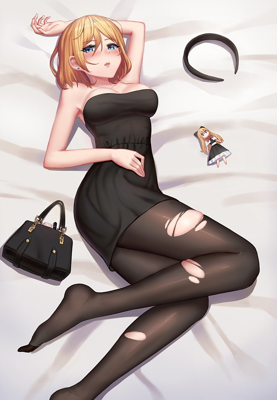二次元少女# 东方project爱丽丝玛格特罗依德私服 黑丝连衣裙金色