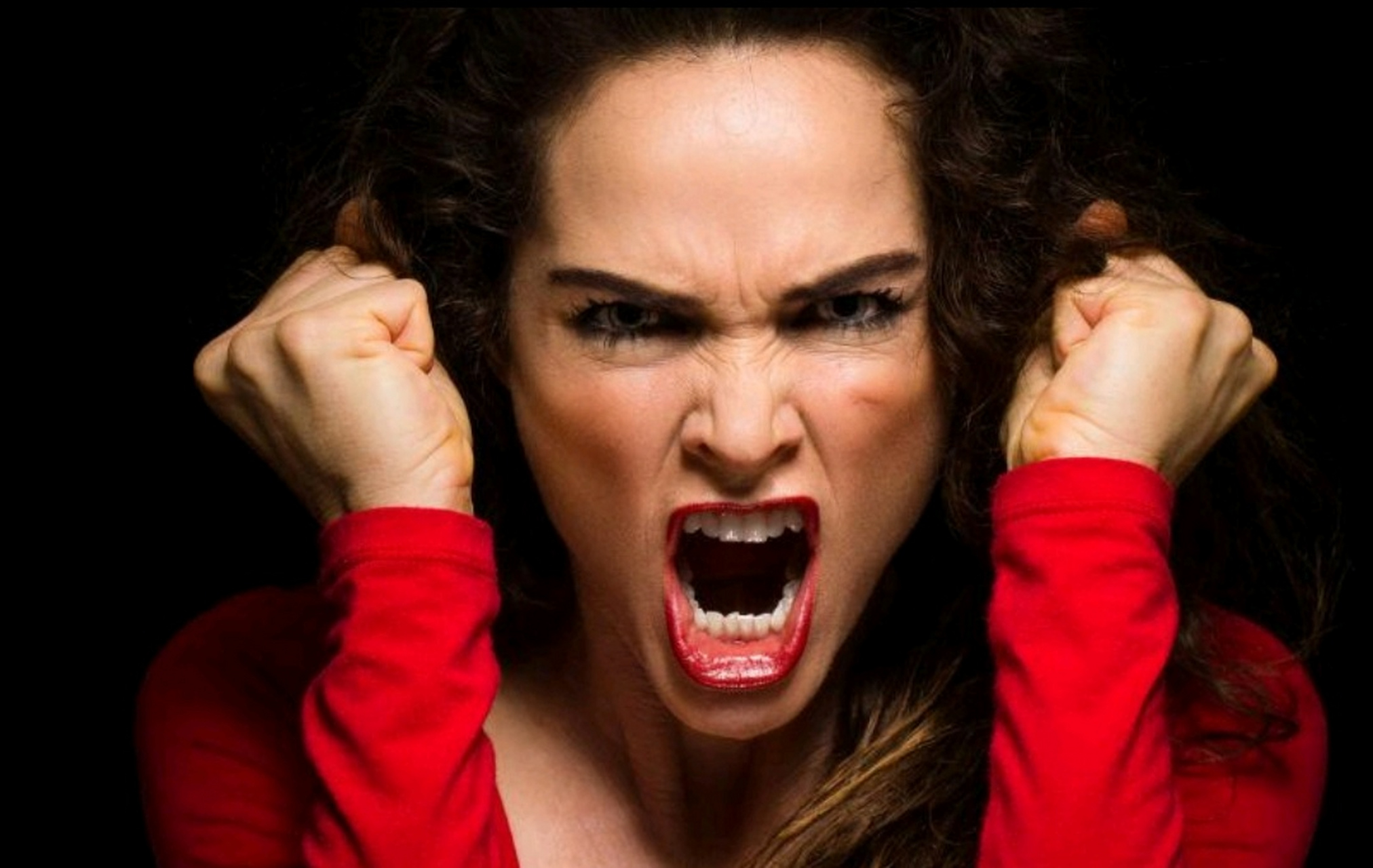 莫言说,你细心观察一下你的身边人,凡是动不动就生气的人,没有一个是