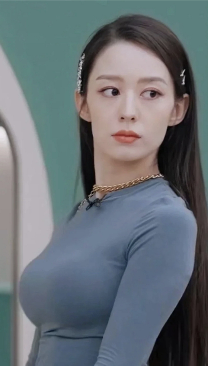 郎朗的娇妻吉娜身材也太完美了!