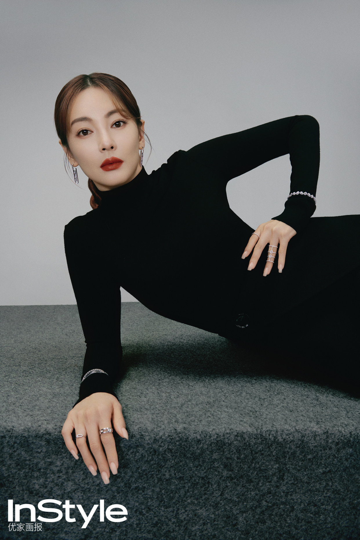 张雨绮杂志写真,高贵冷艳,时尚靓丽