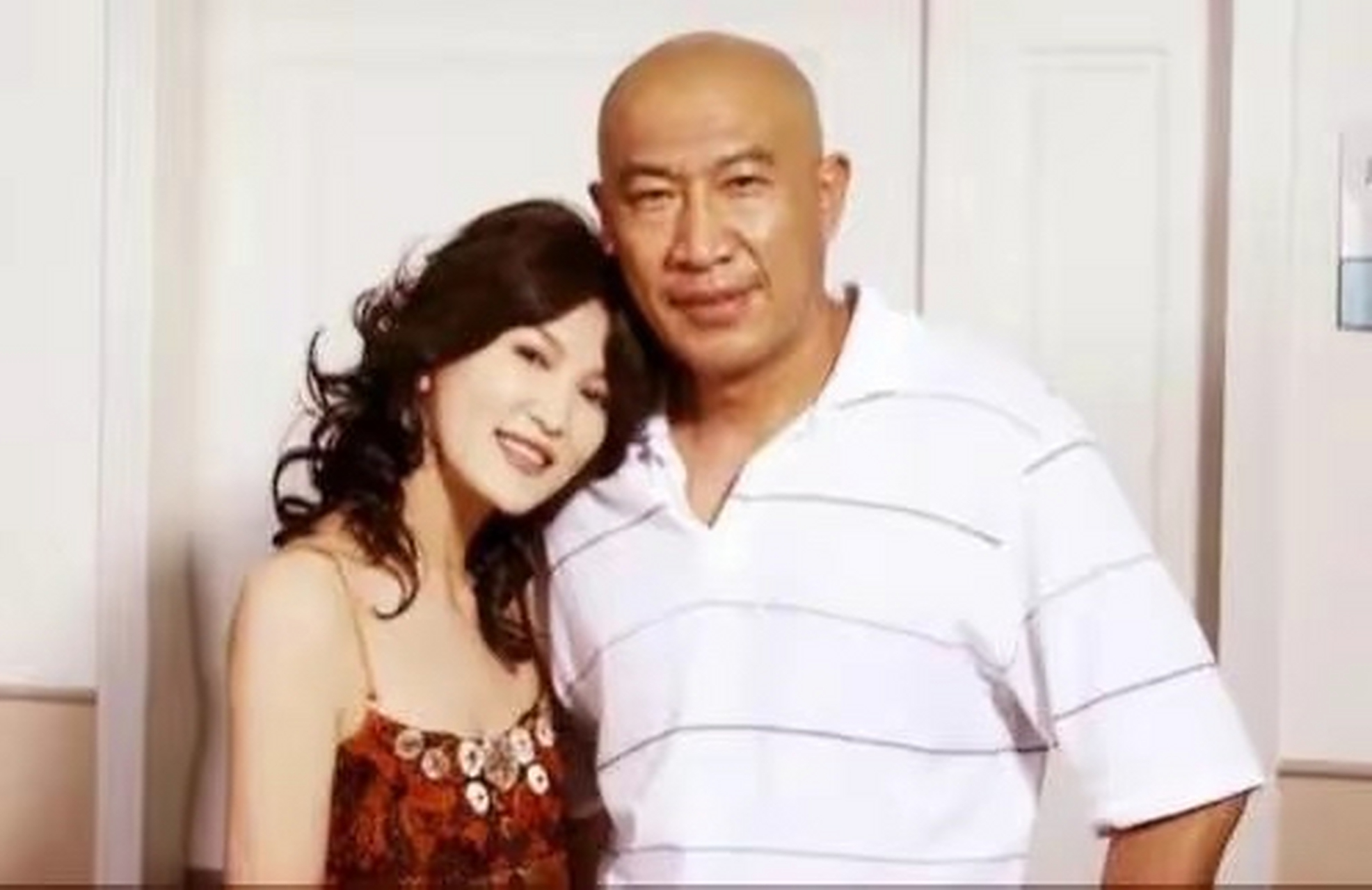 演员石兆琪:原本就是警察,演戏纯属意外,娶普通妻子其乐融融 明明长了