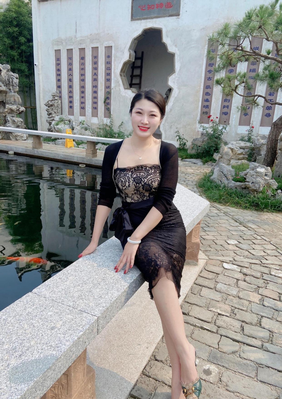 马上四十岁了,半老徐娘了[失望]