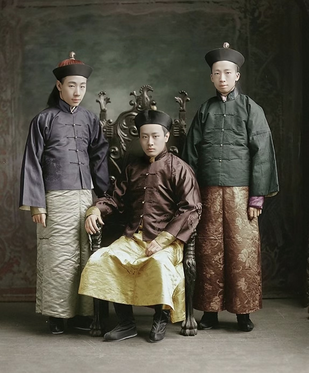 清朝"逍遥爷"爱新觉罗·载搏,把"人生得意须尽欢"发挥到极致,万贯家财