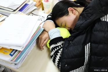 复读学校一年多少钱