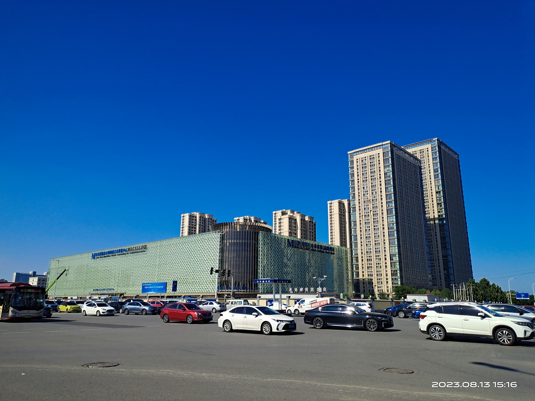 《五百户》河北廊坊香河香,在武香路的旁边可以看到"三百户","九百户"