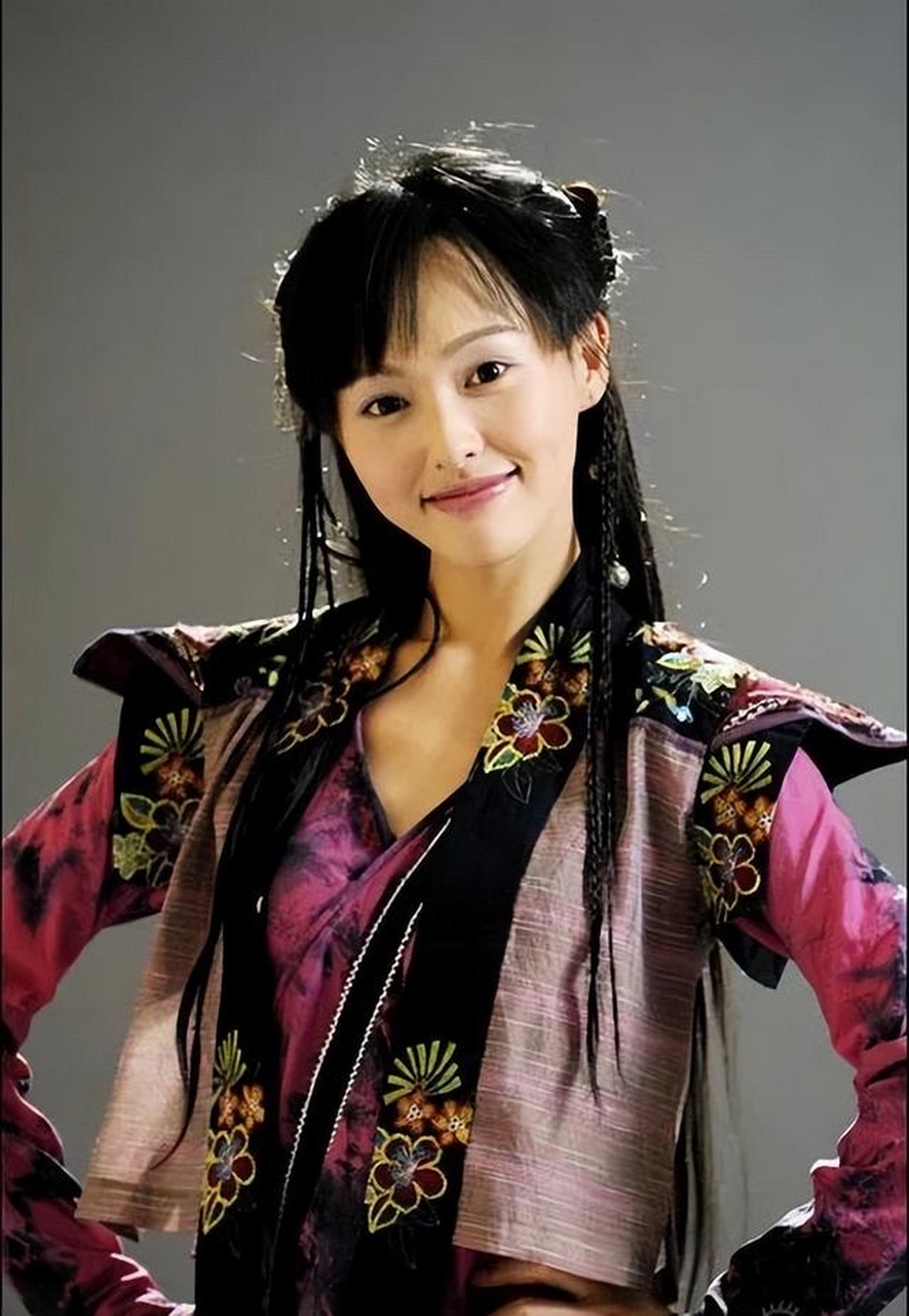 当年紫萱的出场让很多仙剑迷惊叹!大爱唐嫣[打call][打call][打call]