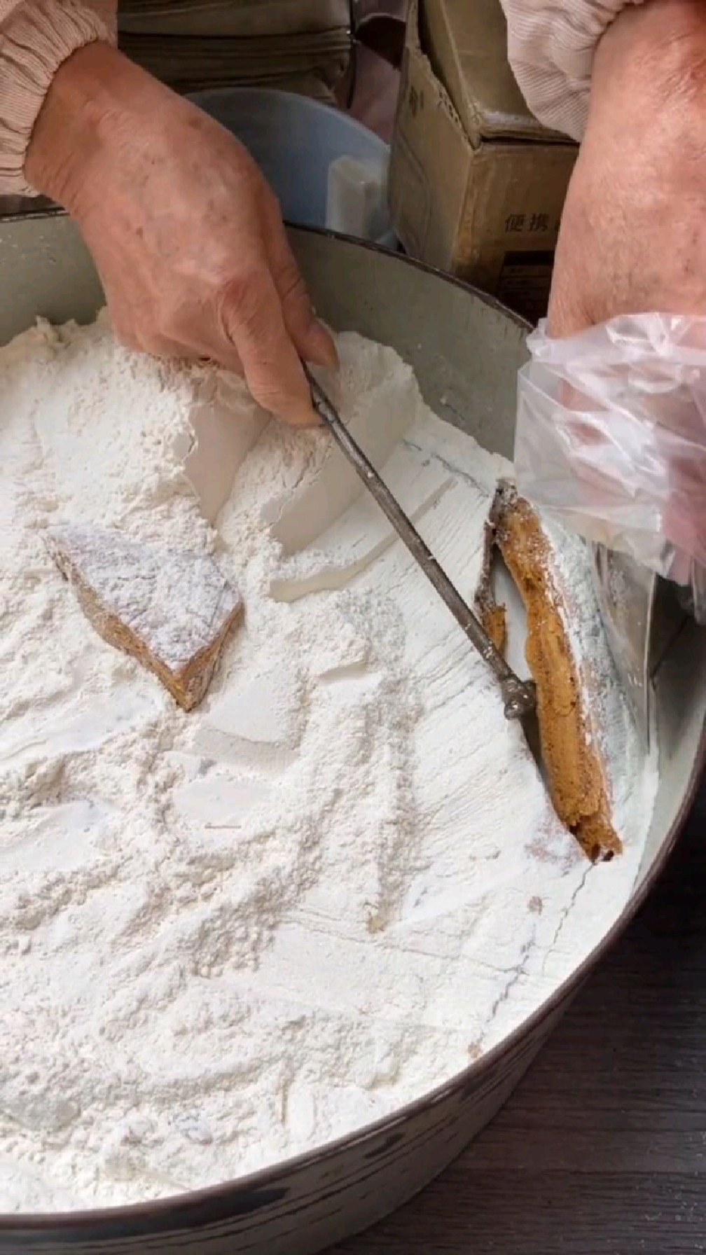 民间传统美食,纯手工麦芽糖!