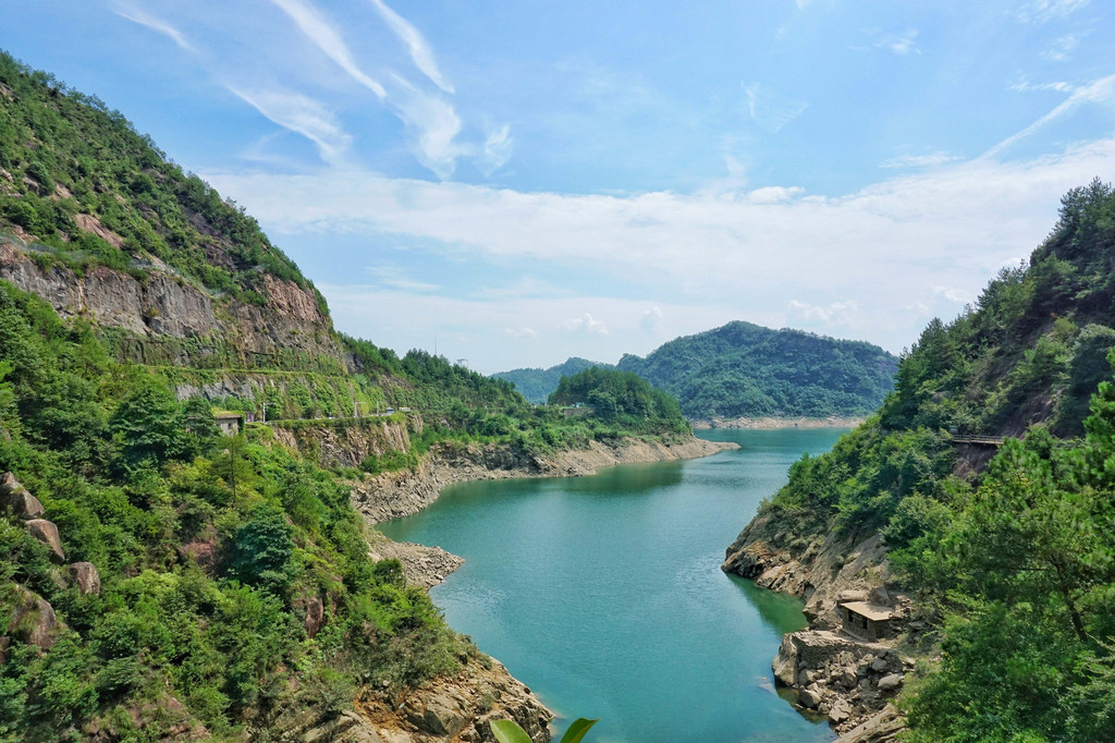 邵东市三大山之一廉桥镇猪婆大山,名不雅,名不扬,景实美