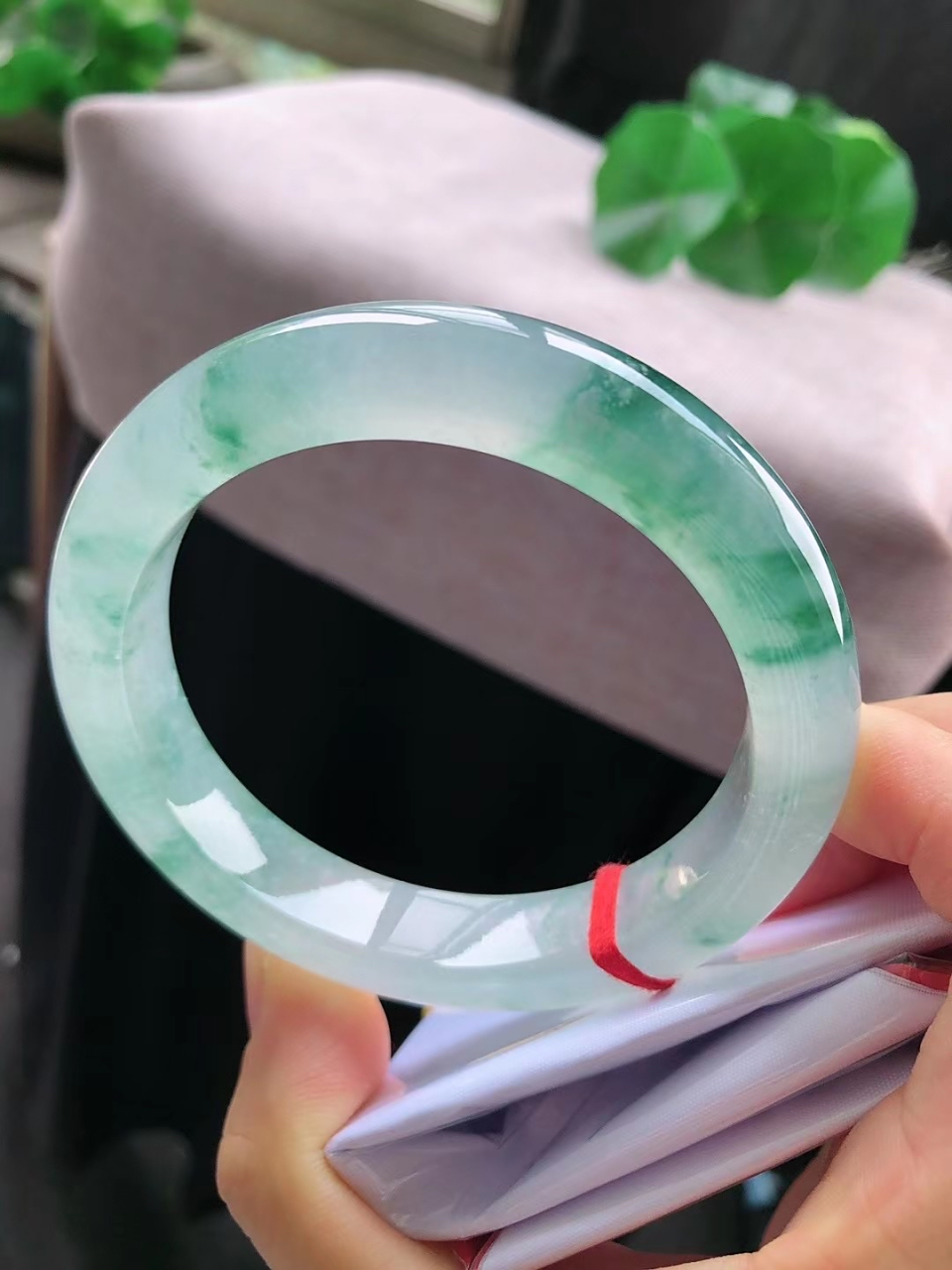 4,冰玻飘绿花手镯,尺寸59.4/12.6/9.5.