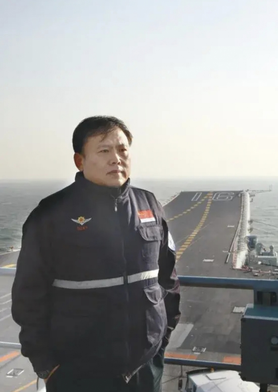 歼15舰载机总师,孙聪说,我们与美国舰载机的差距还有二十多年,我们的