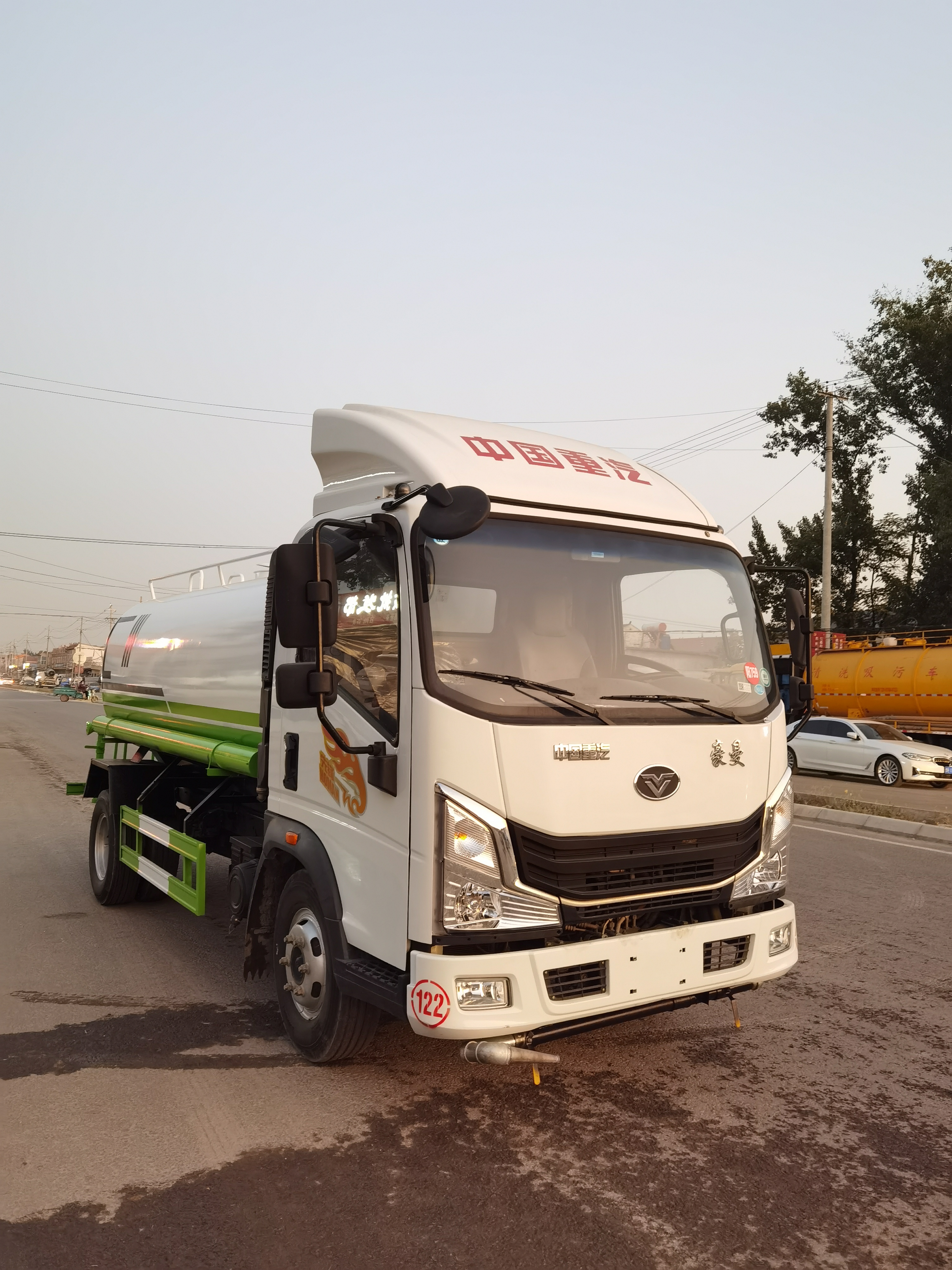 库存洒水车 一台极品21年国五排放中国重汽豪曼8立方洒水车