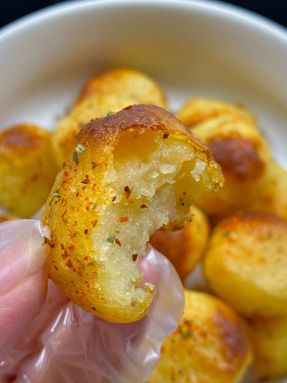 不用油炸就能做出低卡脆皮土豆球,比薯条还好吃!吃一次就爱上了!