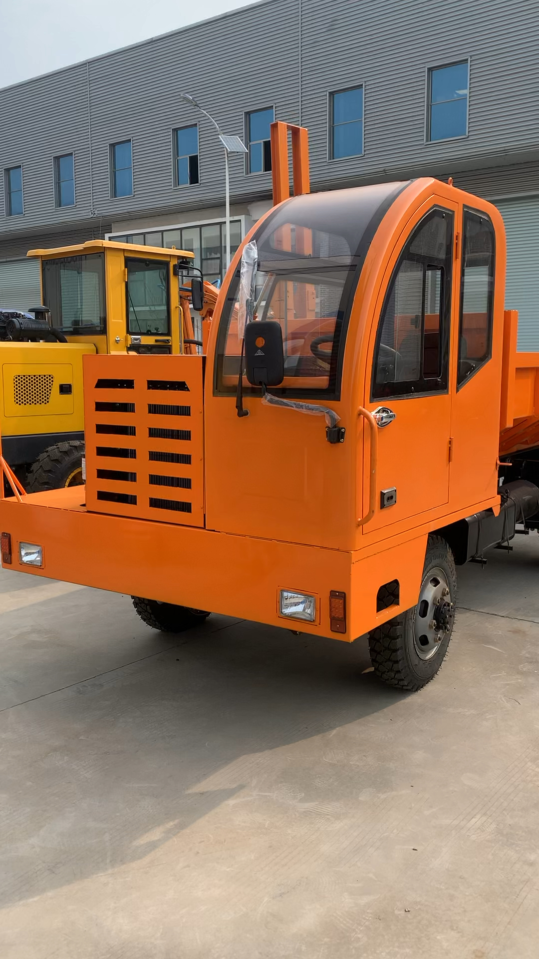 u型车斗四驱工程车,单人驾驶室车型
