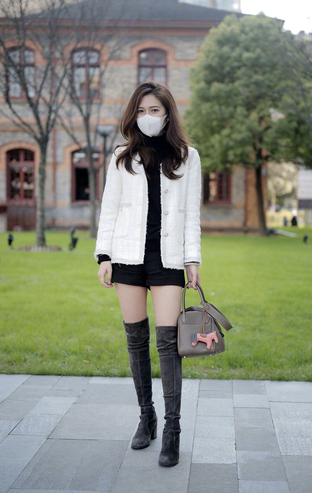 小个子穿"过膝靴" 有多美?记住这几招小技巧,每天出门不重样