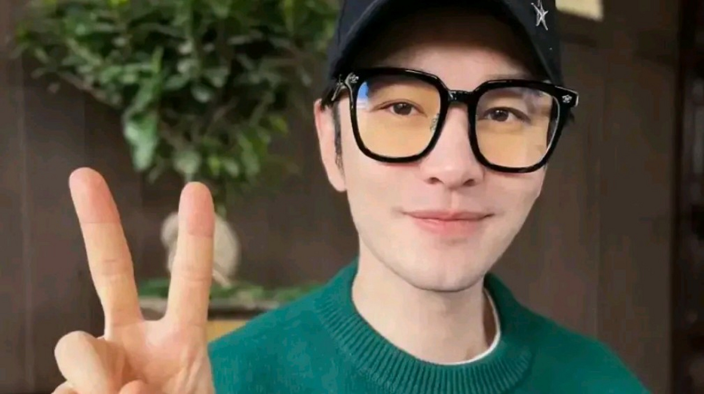 45岁黄晓明4亿买断儿子抚养权,叶柯有望生二胎,杨颖彻底成了笑话