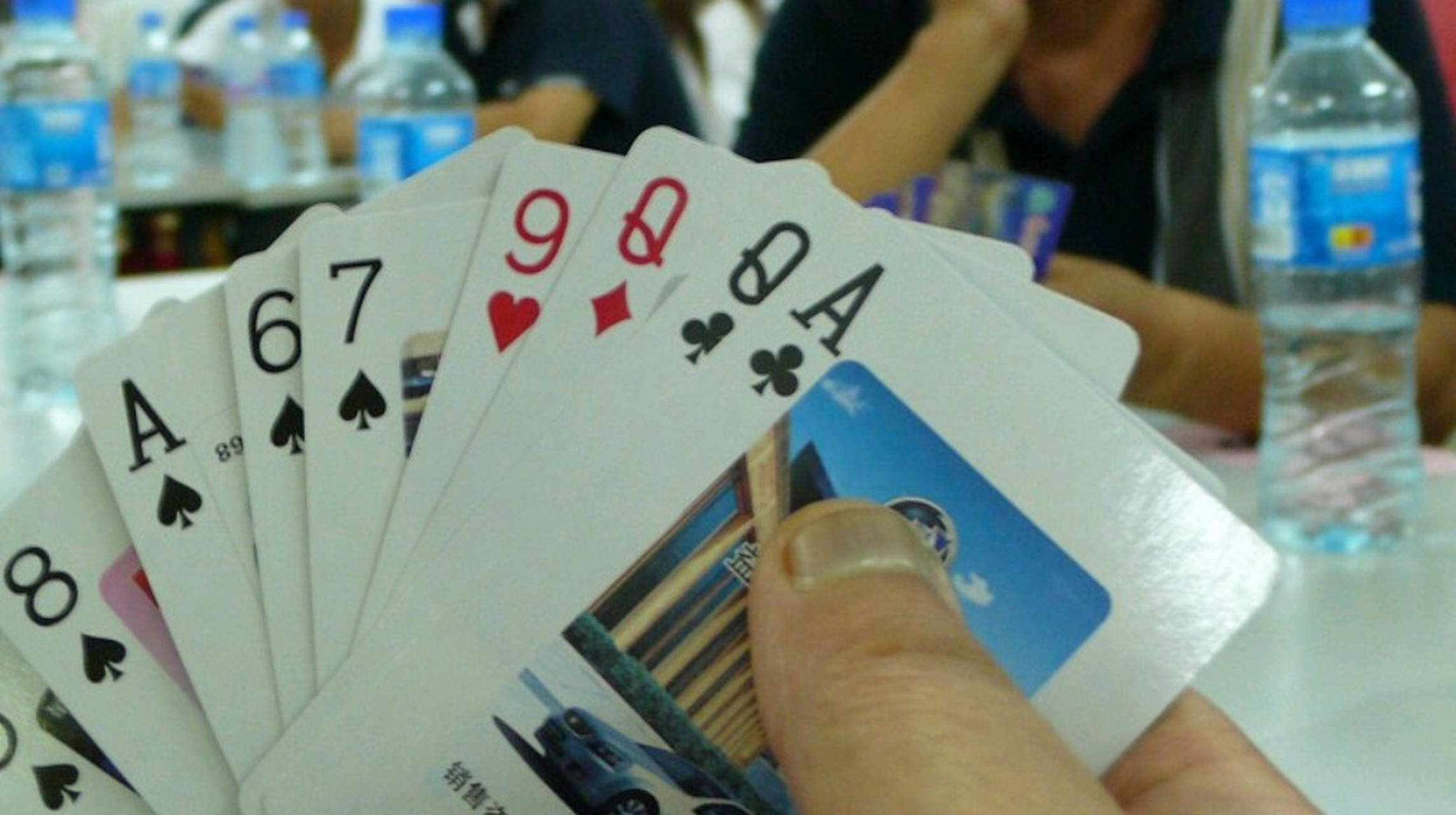 每日分享民间娱乐扑克牌游戏"跑得快":假如玩家甲方手里剩下7张黑桃