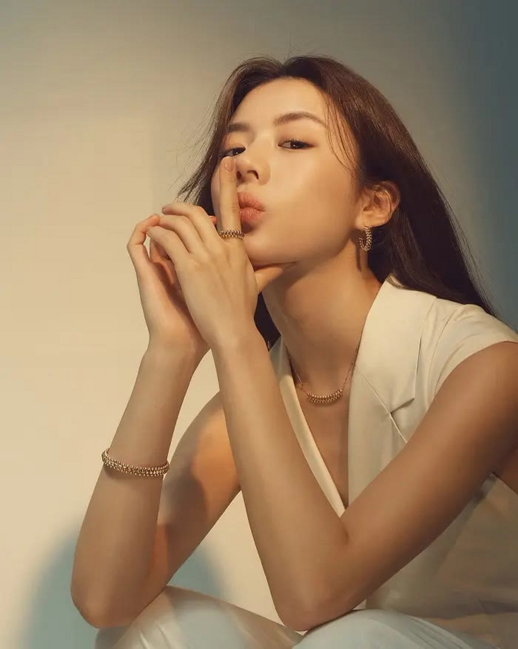 韩国女演员,平面模特高允贞甜美写真#明星美图秀