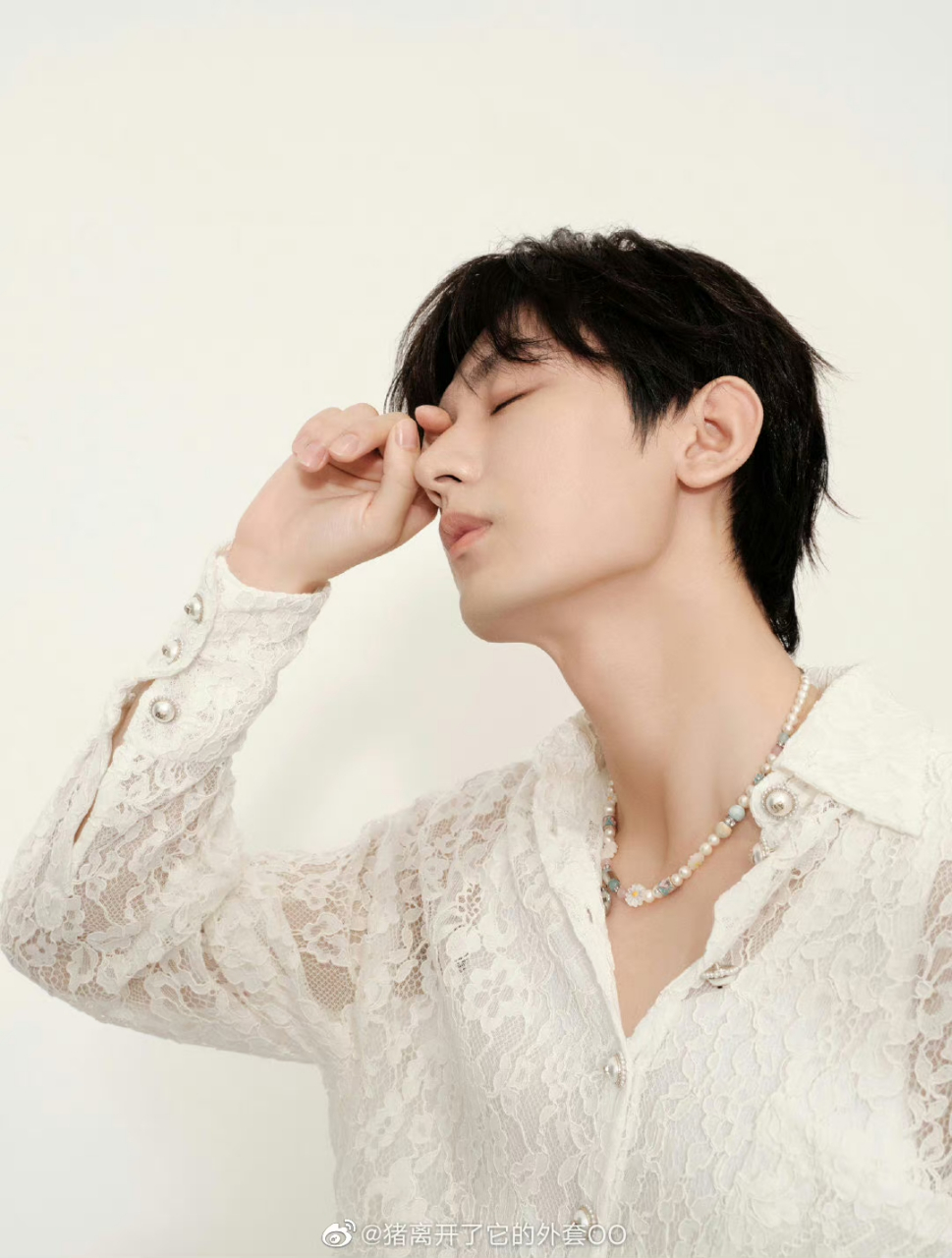 成毅今日生日写真大片,好清爽帅气祝帅哥生日快乐啦!