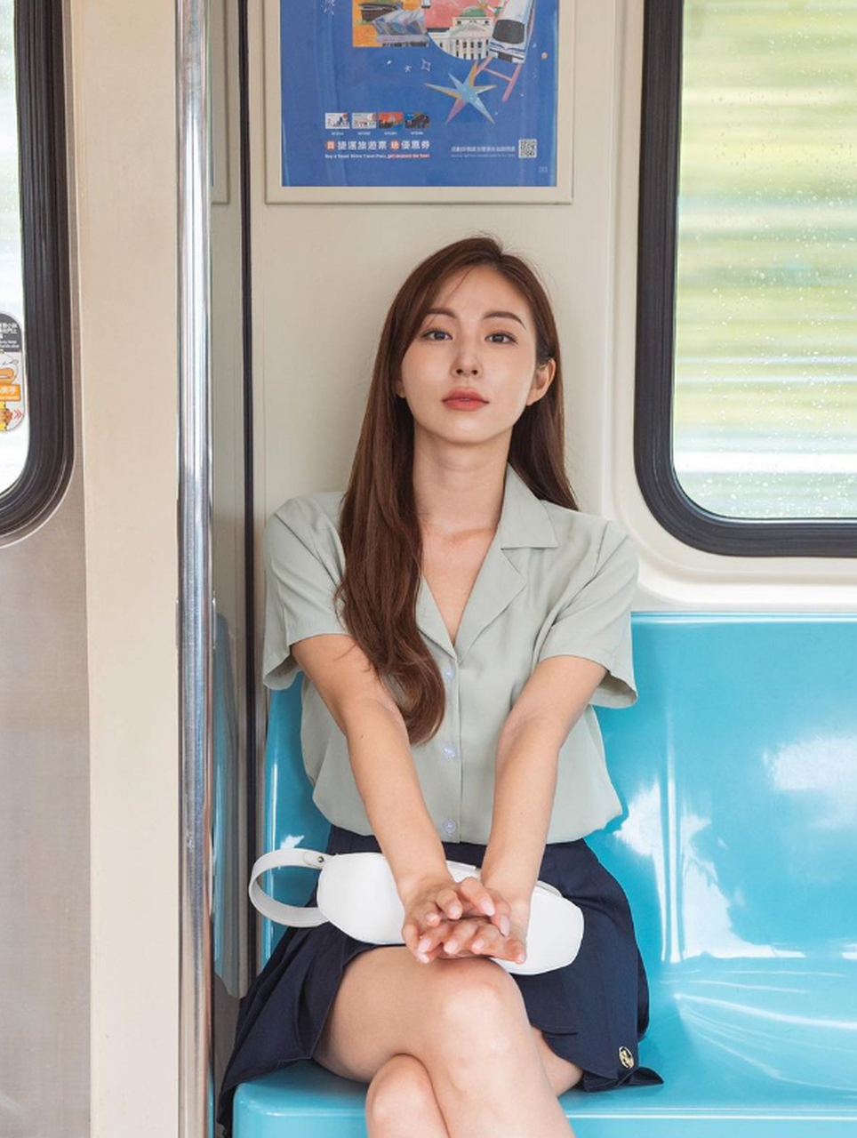 南韩「最美模特」金宝拉因惊人美貌和火辣身材,在ig上坐拥百万追踪者.