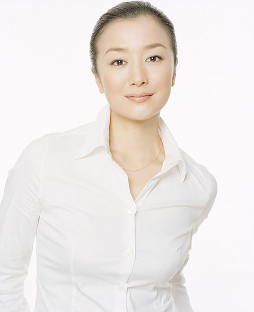 铃木京香(suzuki kyoka),1968年5月出生于日本宫城县仙台市.