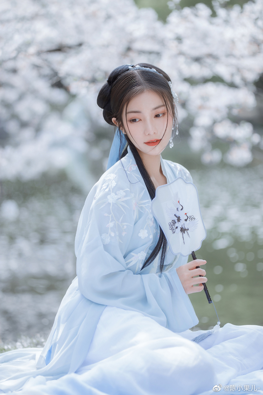 汉服文化的传承与发展