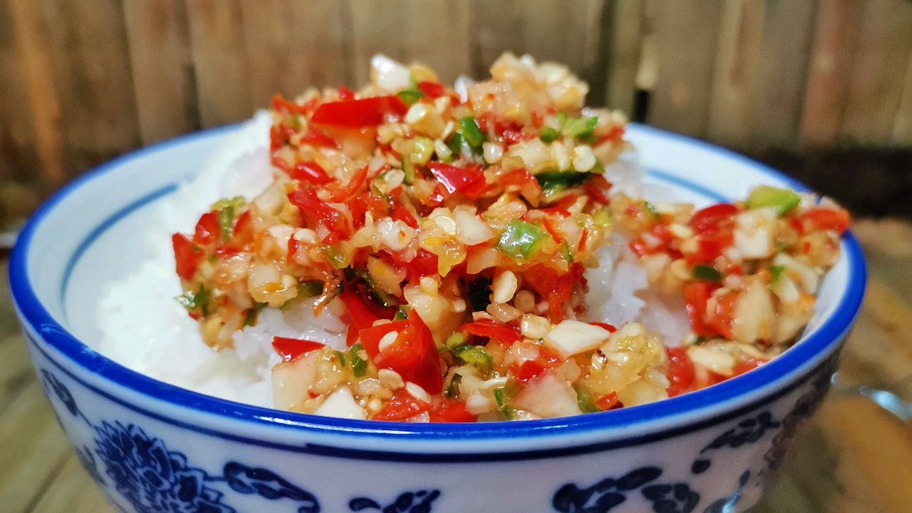 川菜厨师教你做秘制辣椒酱,做法细节全部告诉你,香辣下饭