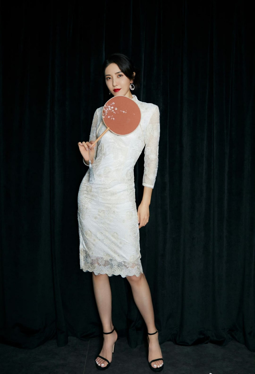 曾黎  人美脚更美