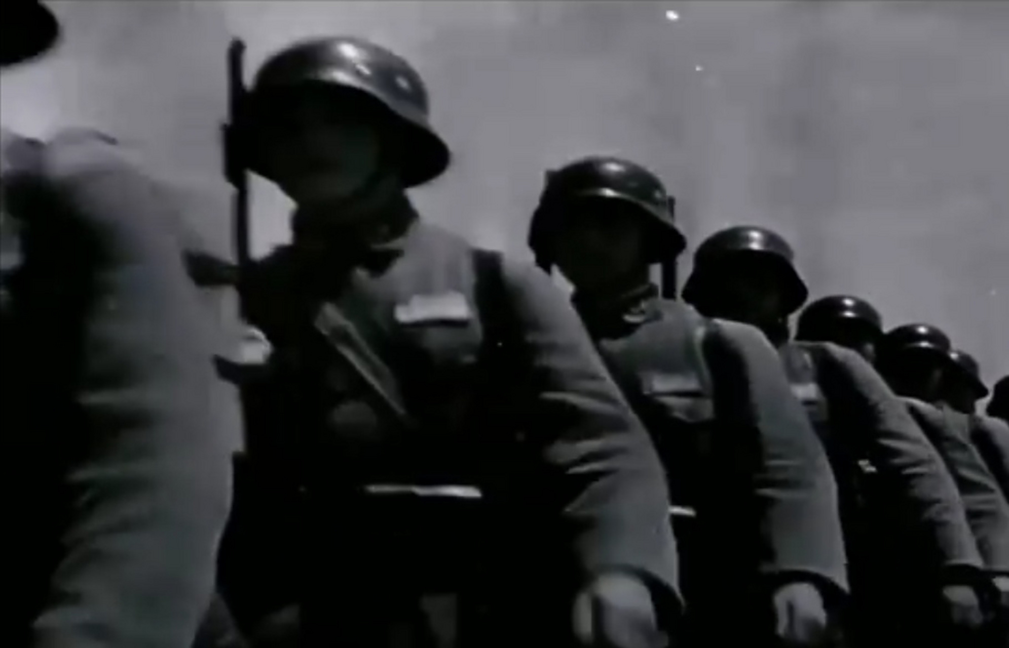 当年在淞沪会战和南京保卫战的德械师和教导总队,其实按照它们的发展