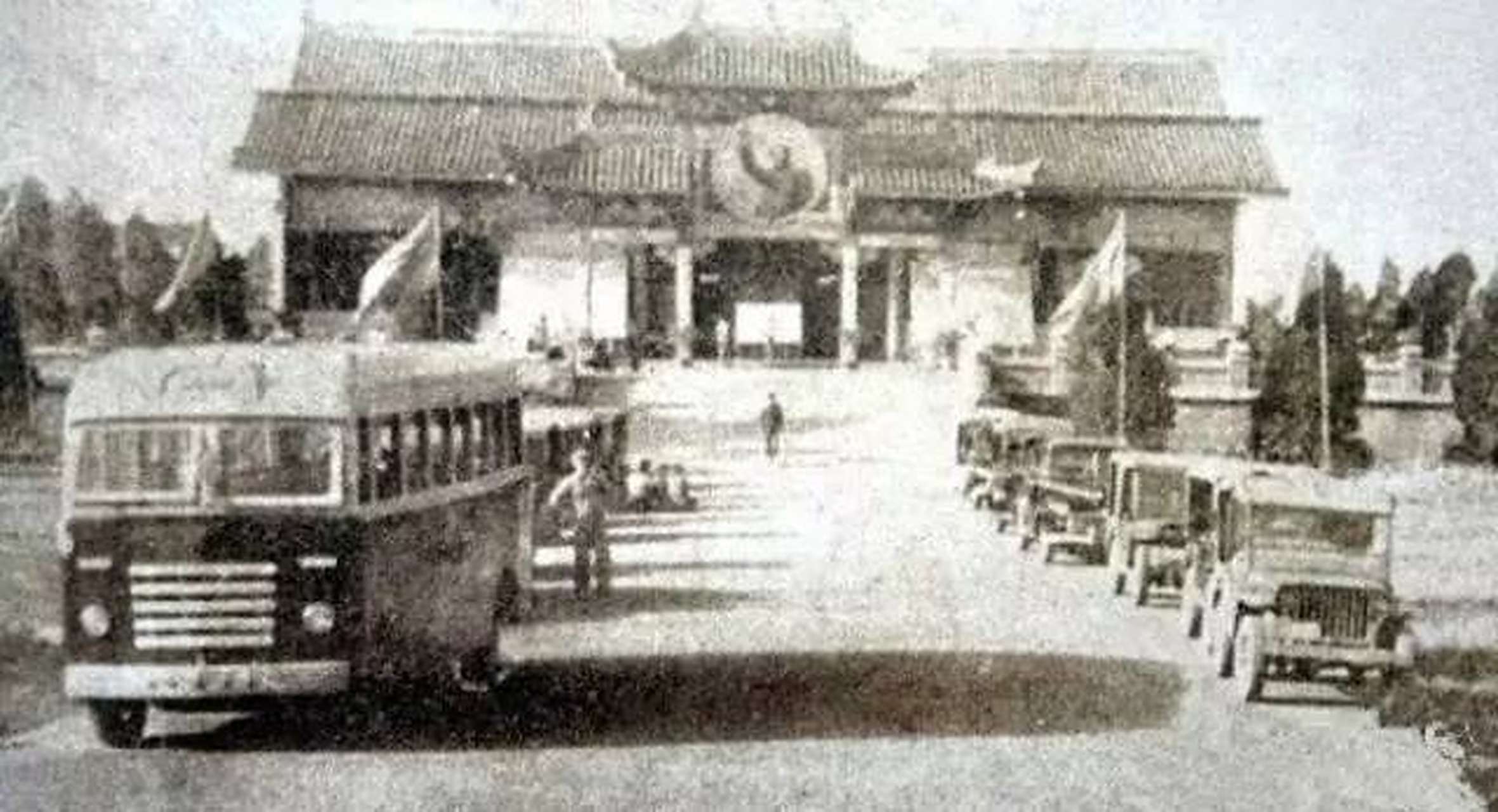 老照片  这样的成都天府广场你见过吗?