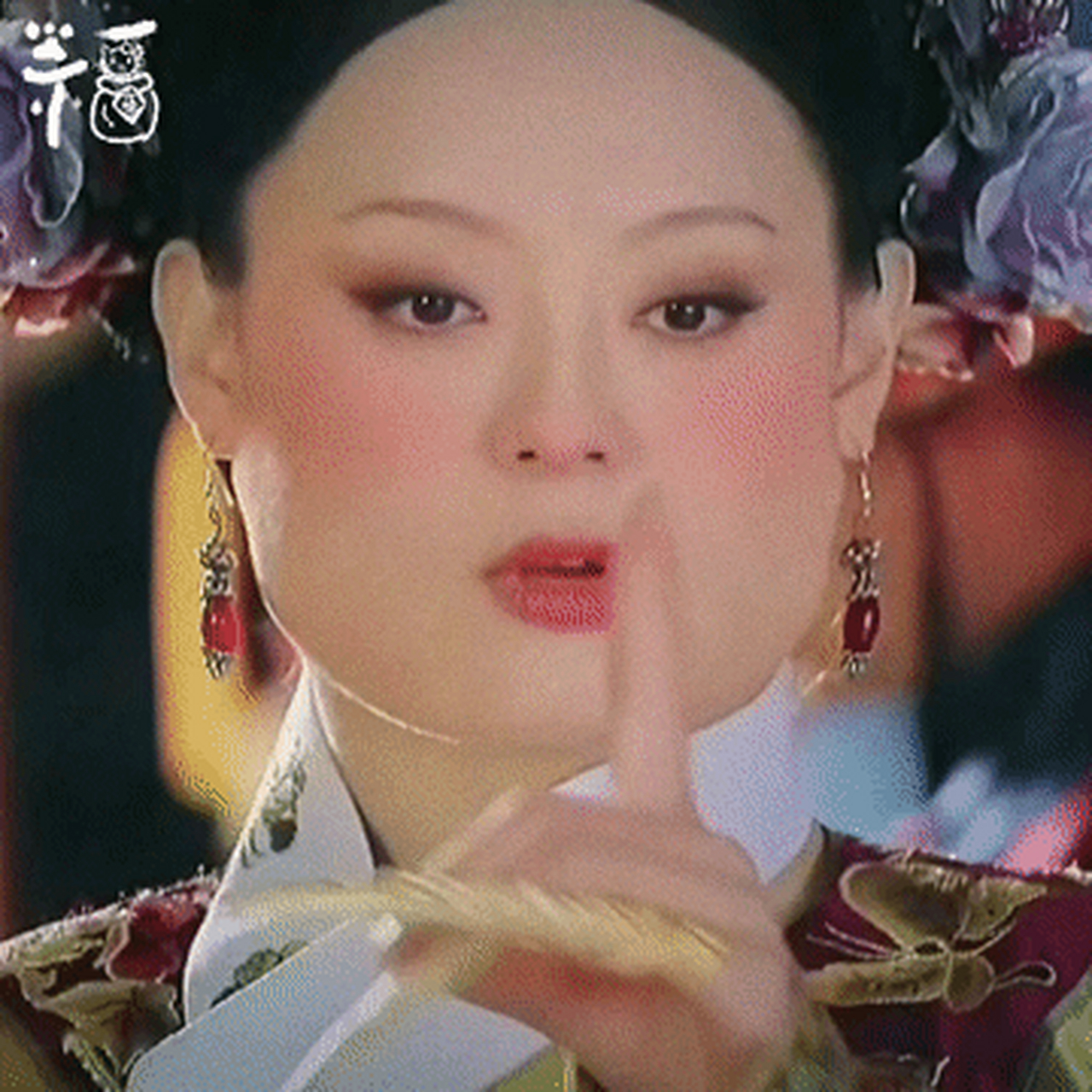哈哈哈哈,我会看,但是不是看剧情,因为慢慢会看