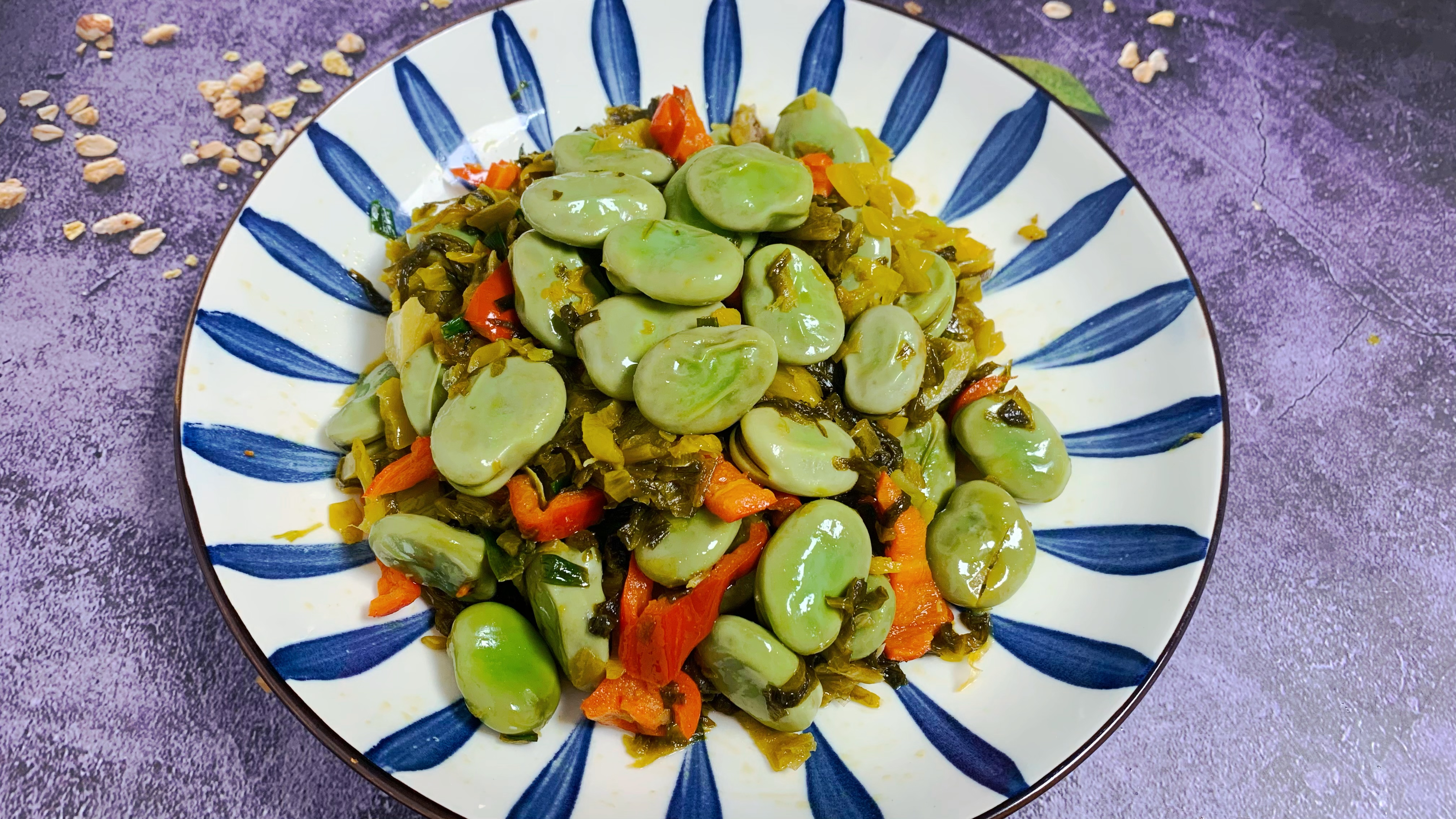 这才是蚕豆最好吃的做法,鲜香味美,搭配稀饭馒头真的太香了