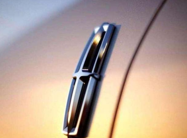 和林肯标志很像的是什么车呢?