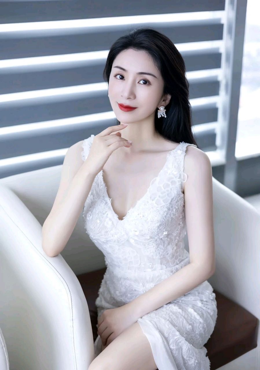 演员刘庭羽#娱乐大赏# #一眼沦陷# #明星穿搭