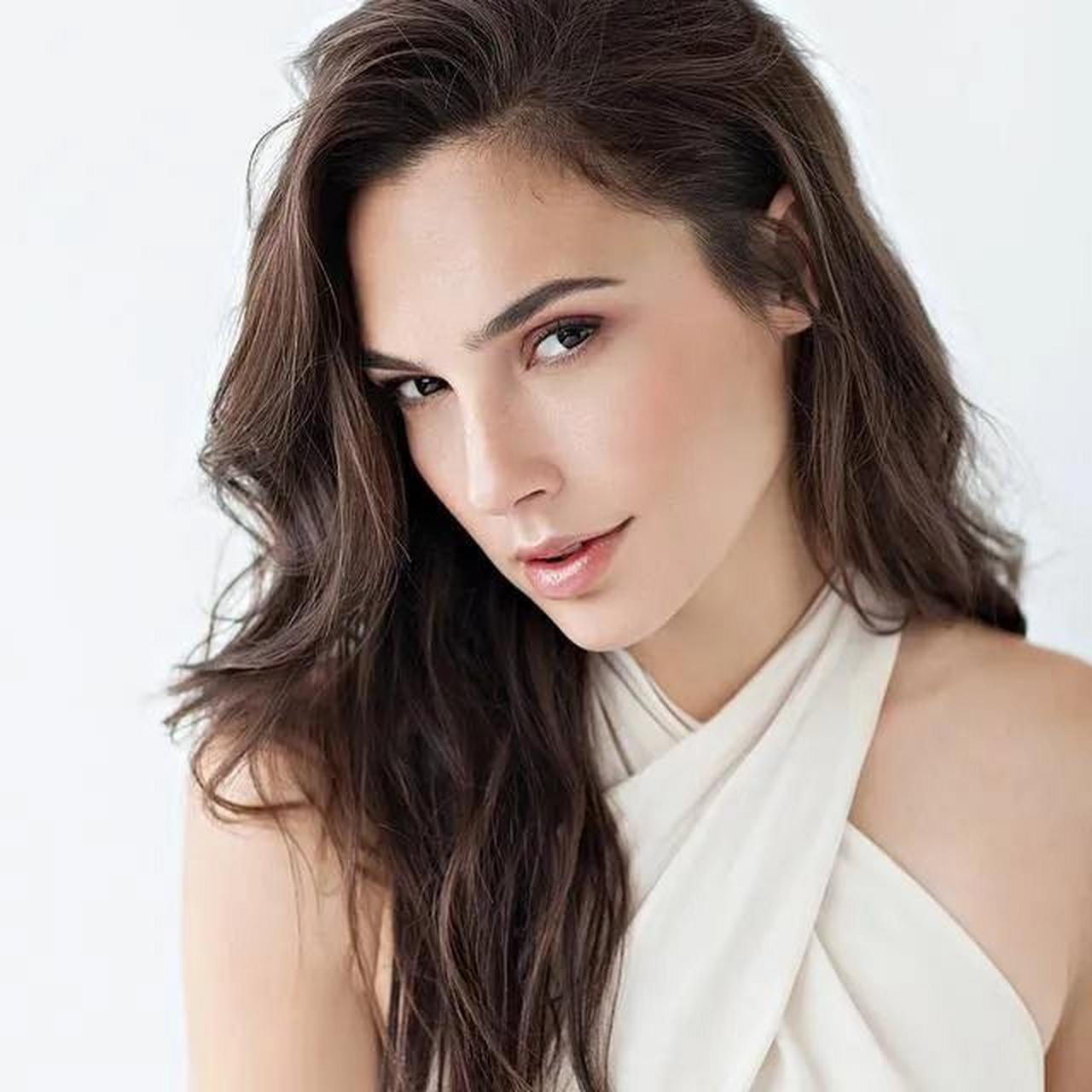 盖尔·加朵,以色列著名女演员和模特,因在《速度与激情》系列电影中